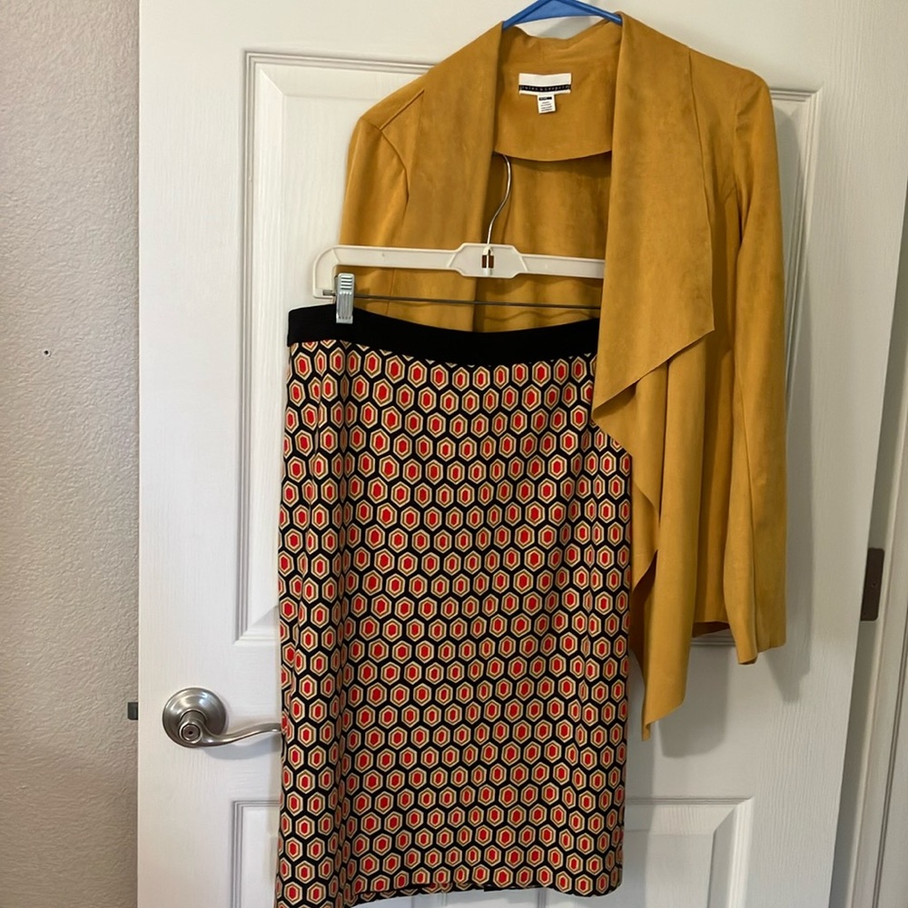 Trina Turk Stylish Lined Side/Zip Geometric Print Skirt - Black and Orange